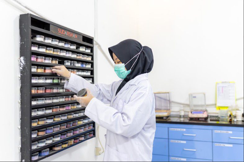 Tahapan Quality Control di Pabrik Kosmetik