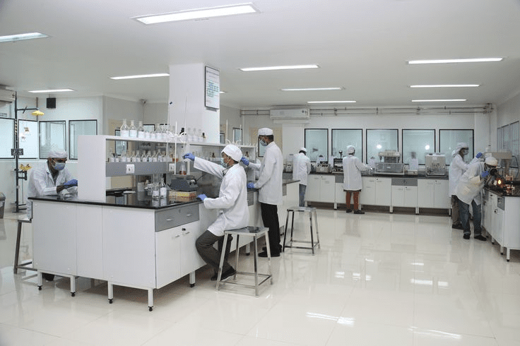 Mengapa UKM Harus Mempertimbangkan Jasa Pabrik Maklon
