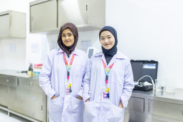 Peran Toll Manufacturing dalam Proses Produksi Kosmetik Maklon