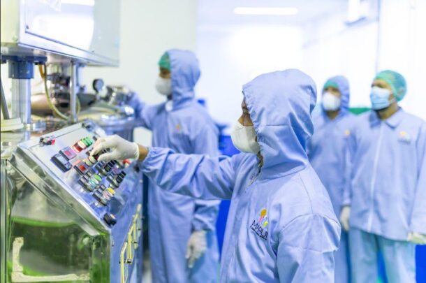 Tips Negosiasi Harga Produksi di Pabrik Kosmetik