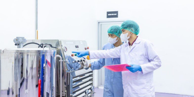 Teknologi Canggih yang Digunakan di Pabrik Kosmetik Masa Kini