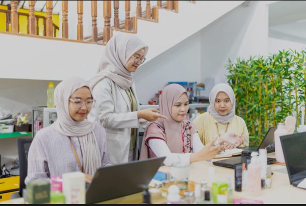 Mengapa UKM Harus Mempertimbangkan Jasa Pabrik Maklon