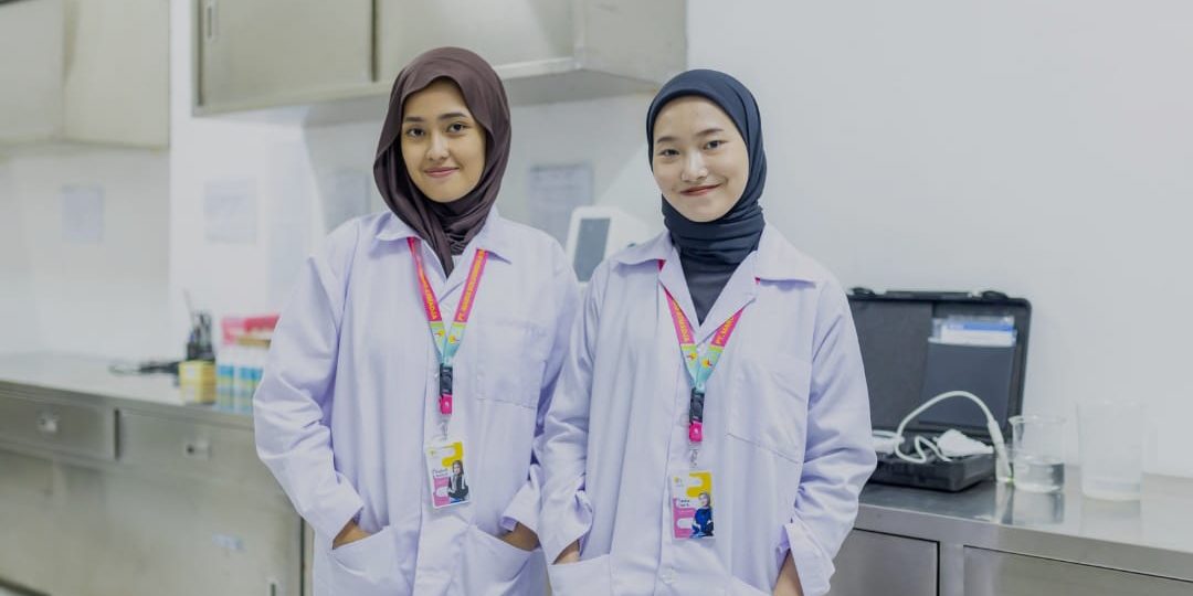 WhatsApp Image 2025-09-12 at 09.11.45 (1) Dengan Pabrik Maklon UKM Bisa Naik Kelas Tanpa Ribet Produksi