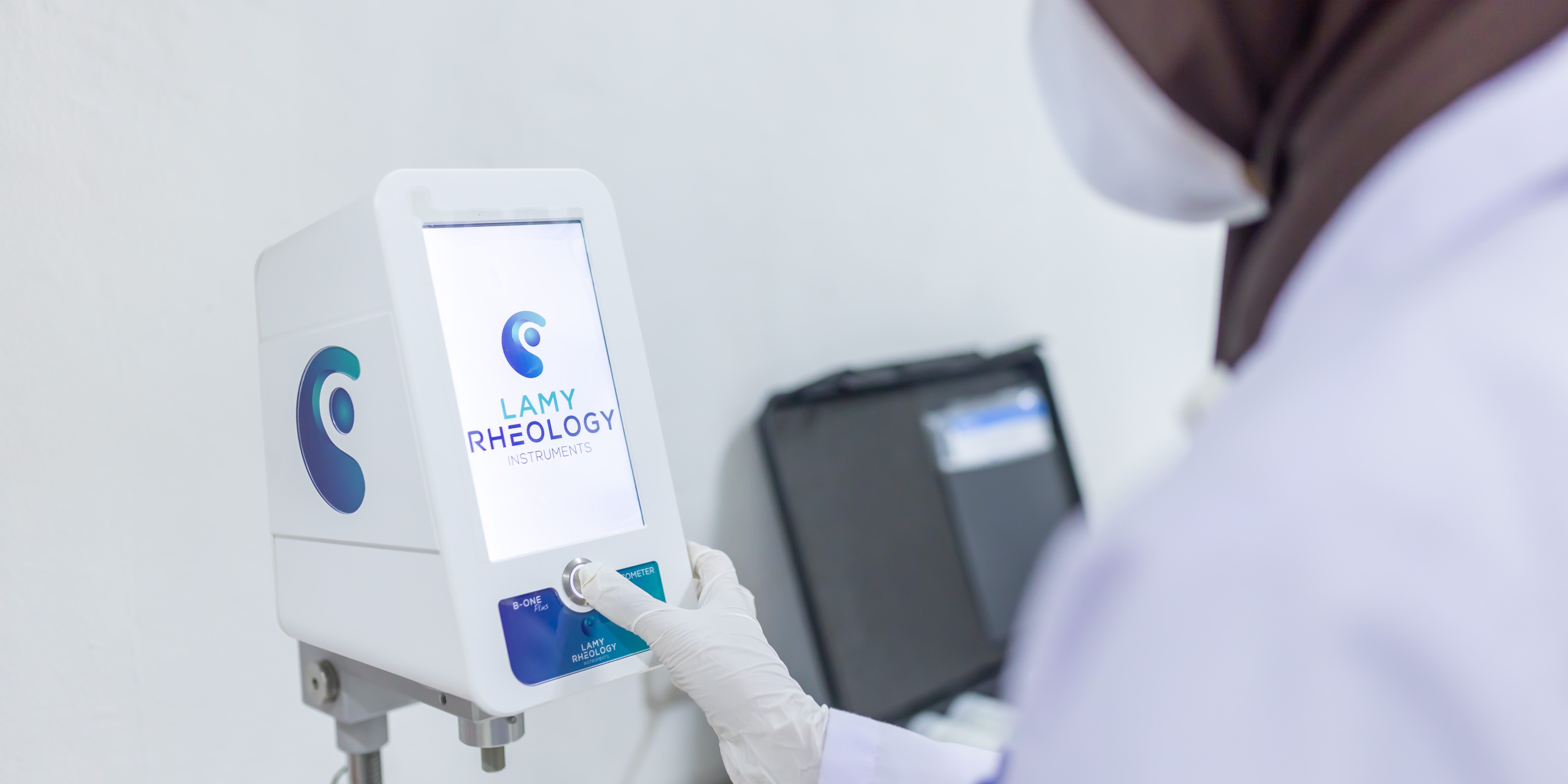 Keuntungan Mengembangkan Brand Skincare Melalui Jasa Maklon