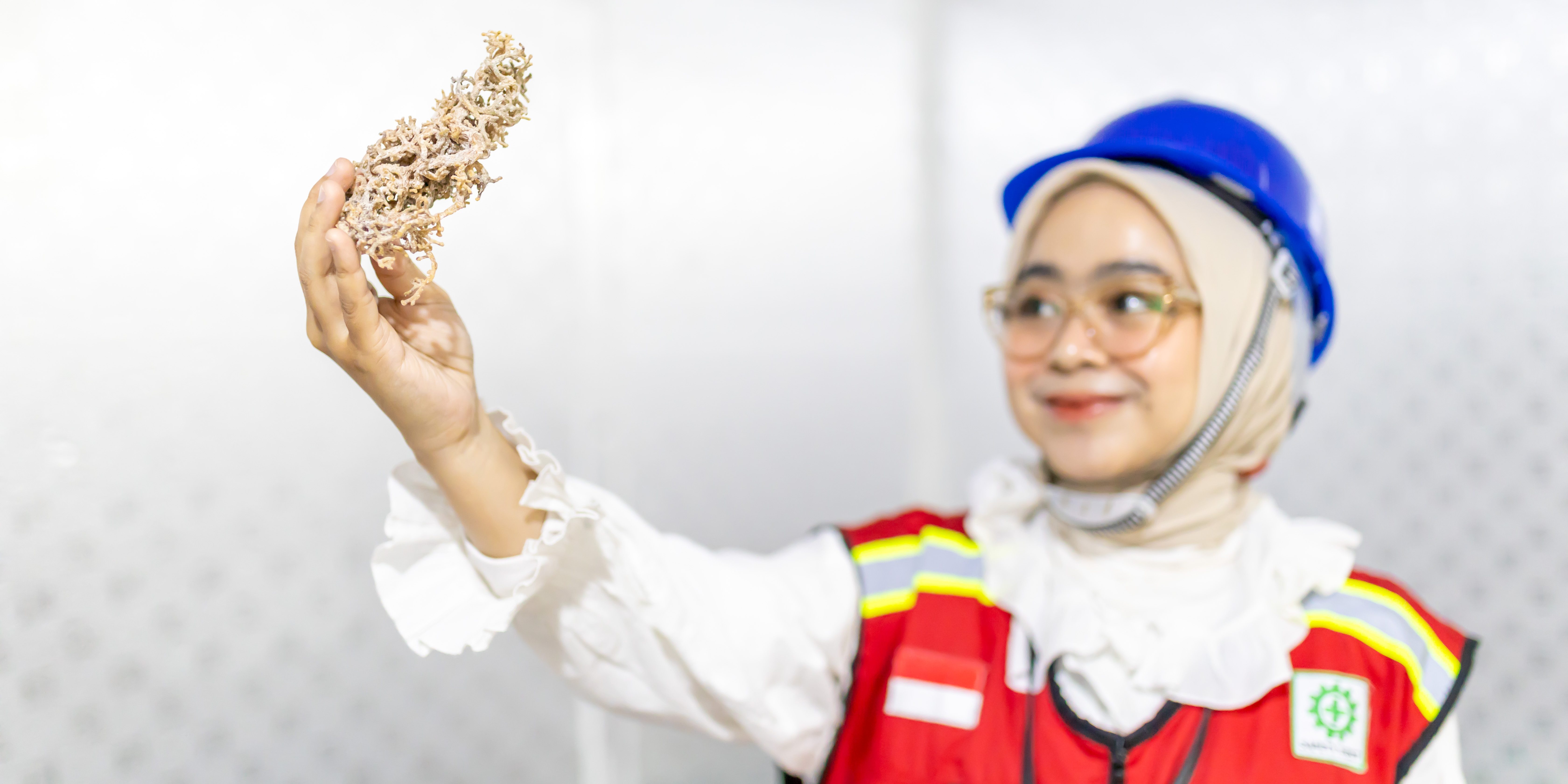 0A5A4056 Kenapa Banyak Influencer Memilih Maklon Kosmetik Bogor untuk Bisnis